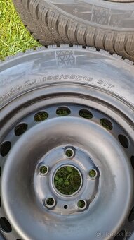 Zimní kola 195/65 R15 na plechových discích; 5x112 - 5