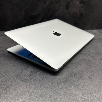 MacBook Air (8GB | M1 | 256gb | 13,3") - 5