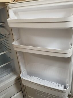 lednice s velkým mrazákem A+   DOVOZ - 5