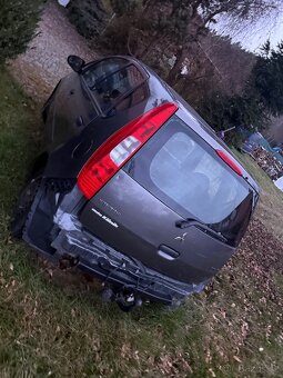 Mitsubishi colt německé papíry 1.1 55kw - 5