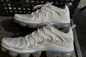 Bílé tenisky Nike Vapormax Plus - 5