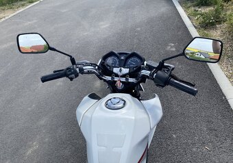 Honda CB125F - 5