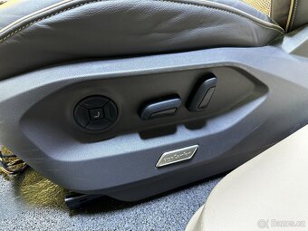 VW Touareg III CR7 kuzeny interier sedacky - 5
