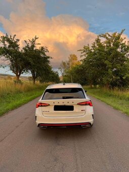 Octavia RS 2.0TDI 147kw dsg - 5