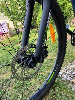 Genesis Solution 17" 27.5 - 5