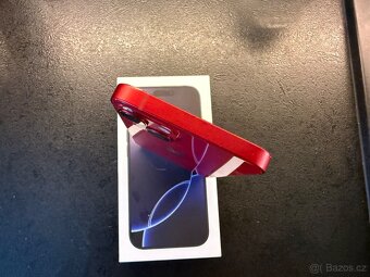 Apple iPhone 13 - 5