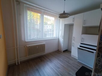 Byt 3+1, Adamov, 72 M2, dva balkony, sklepní kóje - 5