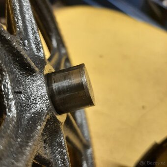 Manet Korádo,;::;; - 5