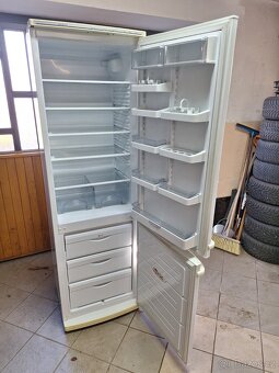 Lednička s mrazničkou - 5