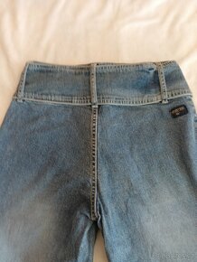 kalhoty na štíhlou postavu - 5