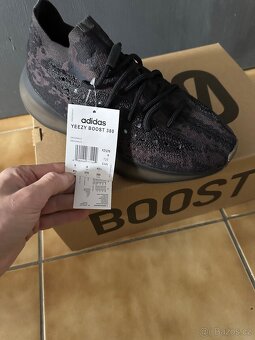 Adidas Yeezy 380 Onyx - 5