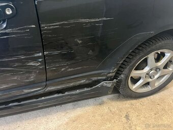 Toyota Yaris 1.5 TS 2002 - 5