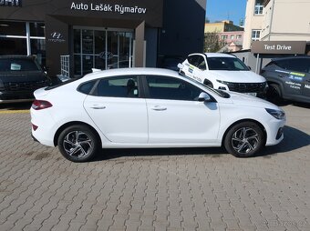 Hyundai i30 FB 1.0T-GDI 88kW FAMILY COMFORT ZÁRUKA - 5