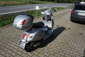 Piaggio Vespa GT 200 - 5
