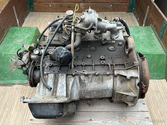 Motor BMW Serie 3 / E30, 1.8 M10 B18 vč. karb Pierburg - 5