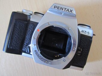 Pentax MZ-5 kinofilmová AF zrcadlovka-Top stav - 5