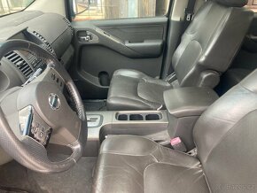 NISSAN PATHFINDER 2.5dci 7 míst - 5