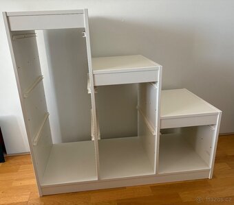 TROFAST schody bílé, růžové boxy - 5