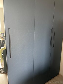 Krásná IKEA Pax 200x35x236cm s dvermi s panty - 5