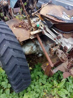 Prodám-Traktor Svoboda-Zadní díl. - 5