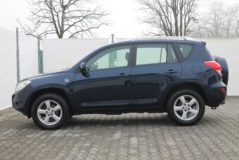 Toyota Rav4 2.2D-4D 100kW + 4X4 + BEZ KOROZE + TAŽNÉ - 5