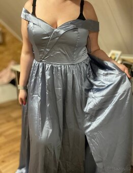 Nebesky modré plesové šaty - 5