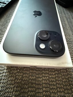 iPhone 15 black 128GB - 5