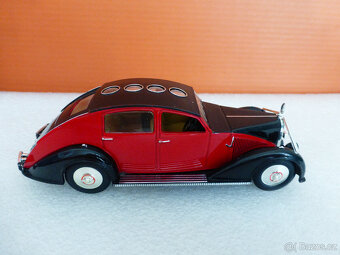 modely aut 1:43 8. - 5