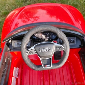 Dětské elektrické auto Audi RS e-tron GT – jako nové - 5