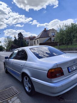 Bmw e39 525i 141kw nová STK manuál - 5