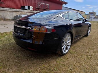 Tesla model S 90d facelift free charging - 5