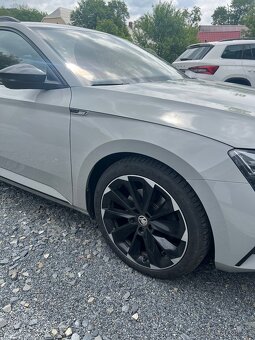Škoda Superb 2.0 Tdi 140Kw Sportline Kamera Virtual Matrix - 5