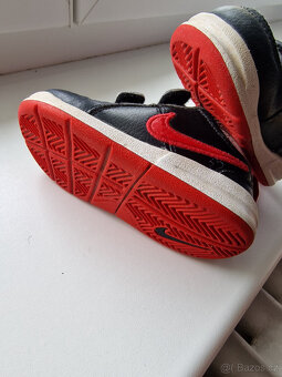 Nike vel 22 - 5