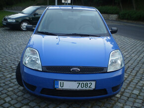 PRODÁM  FORD FIESTA 1,3  44 kw r.v. 2003  T.K.2026  SLEVA - 5