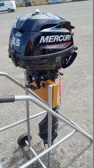 Lodní motor Mercury 3,5 HP noha L, stav nového - 5