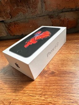 iPhone 6S 128 GB stříbrný, včetně dvou obalů - 5