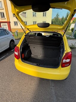 PRONÁJEM AUTA NA ROZVOZ ŠKODA FABIA 2 - 5