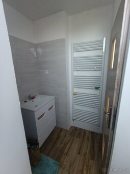 Pronájem  podkrovního bytu 1+kk Bystřice - 5