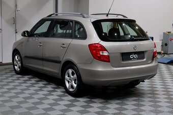 Škoda Fabia 2 Combi 1.4i 16v 63kW Style Edition REZERVOVÁNO - 5