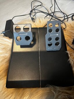 Herní set volant + pedály Logitech - 5