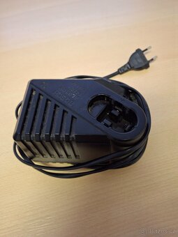 Aku vrtačka Bosch baterie a nabíječka - 5