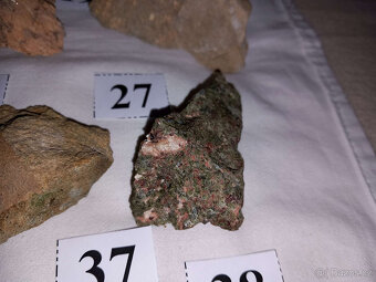 S92 Sbírka 38 ks minerálů, hornin a zkamenělin - 5