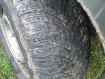 Kia Sorento 2,5 tdi - 5