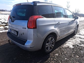 Peugeot 5008 2,0HDi 2011, 314000 km - 5