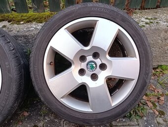 ALU kola Škoda Superb Solid 225/45 R17 - 5