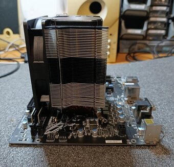 i5-6600K + deska + 16GB DDR4 + chladič CPU - 5