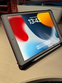 iPad 8th generation 10.2 2020 - 5