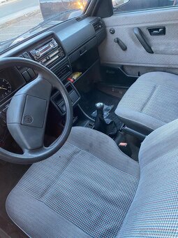 Volkswagen Golf 2 1.6 - 5