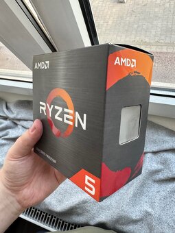 AMD RYZEN 5 5600X s nepoužitým chladičem - 5