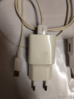 Nabíječka Xiaomi a adaptér Samsung - 5